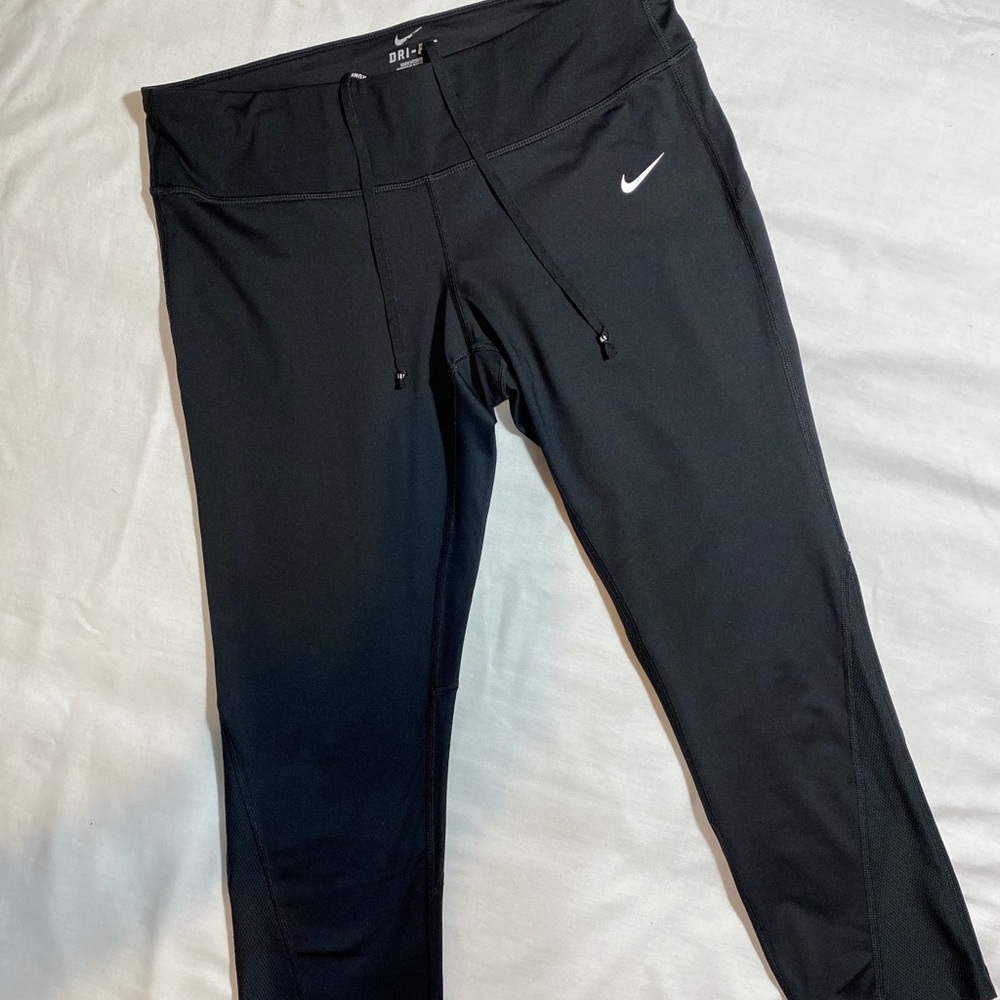 Nike Women’s Dri-fit Capri